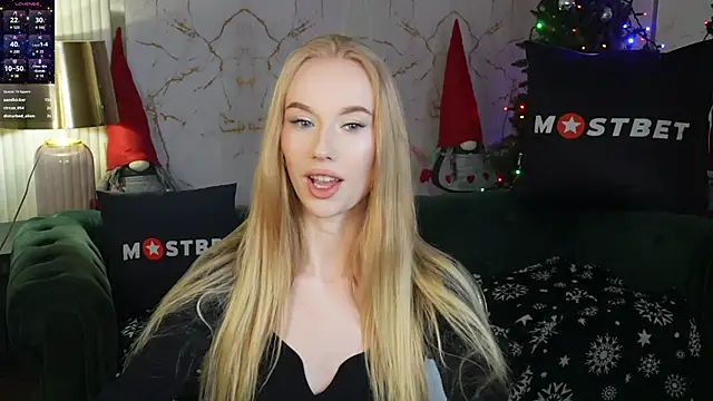 Snapshot of Amelia_Blaze chatting on December 2024 11:28:02 PM Amelia Blaze online show from December 2024 11:28:02 PM