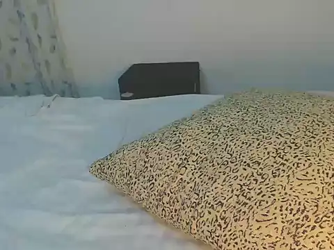 Snapshot of wetmypants chatting on October 2025 08:45:02 AM wetmypants online show from October 2025 08:45:02 AM