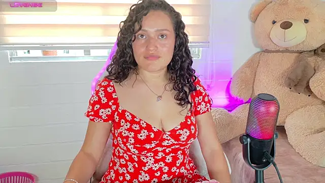 Snapshot of megan_doll2 chatting on March 2026 08:45:01 PM megan doll2 online show from March 2026 08:45:01 PM