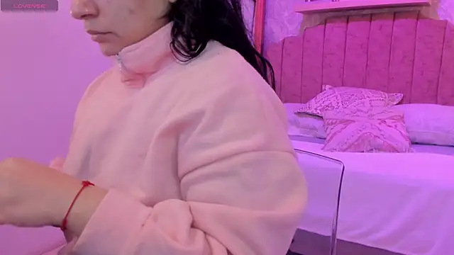 scarlet miller1 online show from October 2025 11:51:02 AM