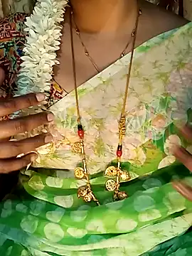 tuttifrutti17 online show from February 2025 05:35:01 PM