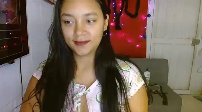 Chiara petterson online show from December 2024 05:25:02 AM