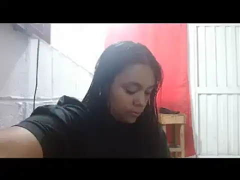 Chiara petterson online show from February 2025 06:37:02 PM