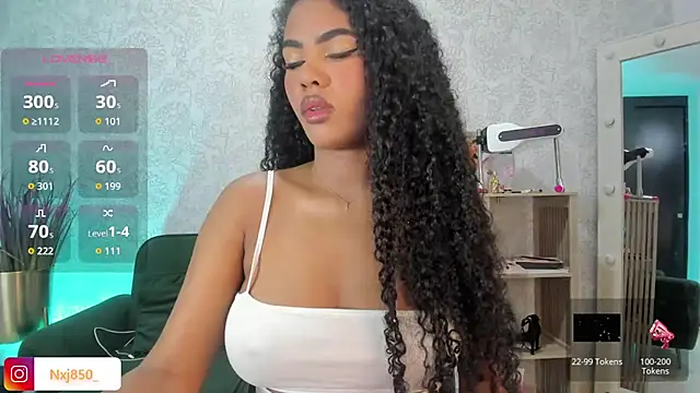 Snapshot of HOTBLACKANDWHITE2 chatting on November 2025 02:57:01 AM HOTBLACKANDWHITE2 online show from November 2025 02:57:01 AM