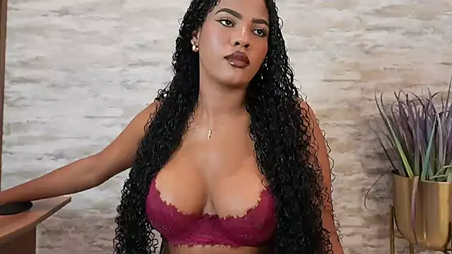 Snapshot of HOTBLACKANDWHITE2 chatting on July 2026 04:21:01 AM HOTBLACKANDWHITE2 online show from July 2026 04:21:01 AM