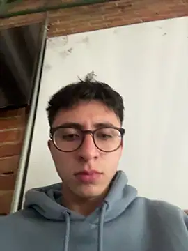 CamiRojas boy online show from May 2026 06:46:01 PM