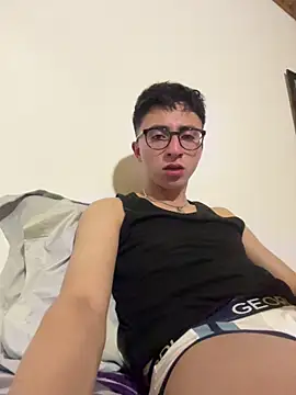 CamiRojas boy online show from May 2026 03:45:02 AM