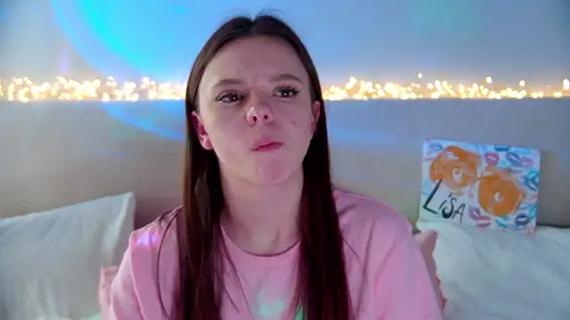 Snapshot of ElisabethDavis chatting on January 2025 10:39:01 PM ElisabethDavis online show from January 2025 10:39:01 PM