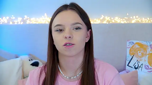 Snapshot of ElisabethDavis chatting on January 2025 07:18:01 PM ElisabethDavis online show from January 2025 07:18:01 PM