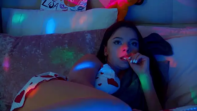 Snapshot of ElisabethDavis chatting on February 2025 09:31:01 PM ElisabethDavis online show from February 2025 09:31:01 PM