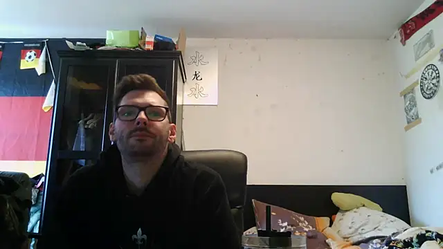 Snapshot of Die-geile-Sau chatting on April 2026 01:49:02 PM Die-geile-Sau online show from April 2026 01:49:02 PM