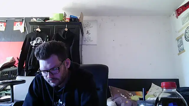 Snapshot of Die-geile-Sau chatting on May 2026 11:37:02 AM Die-geile-Sau online show from May 2026 11:37:02 AM