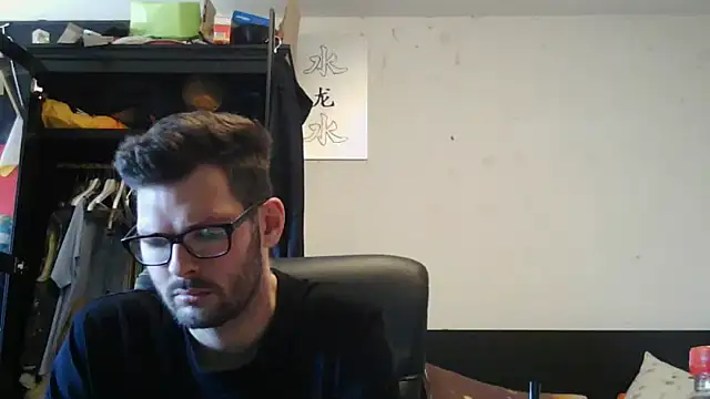 Snapshot of Die-geile-Sau chatting on May 2026 01:18:01 PM Die-geile-Sau online show from May 2026 01:18:01 PM