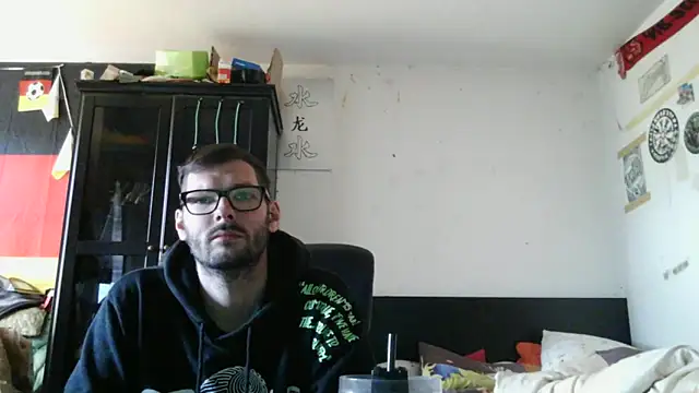 Snapshot of Die-geile-Sau chatting on May 2026 01:38:01 PM Die-geile-Sau online show from May 2026 01:38:01 PM