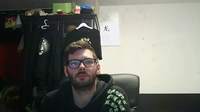 Snapshot of Die-geile-Sau chatting on May 2026 08:27:02 PM Die-geile-Sau online show from May 2026 08:27:02 PM