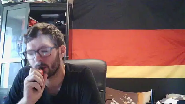 Snapshot of Die-geile-Sau chatting on June 2026 01:09:02 PM Die-geile-Sau online show from June 2026 01:09:02 PM
