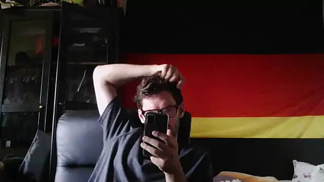 Snapshot of Die-geile-Sau chatting on July 2026 04:36:01 PM Die-geile-Sau online show from July 2026 04:36:01 PM