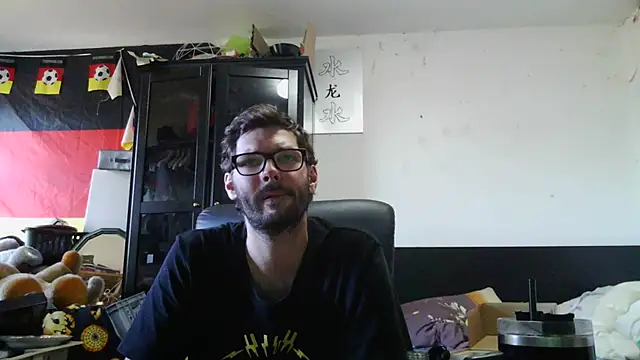 Snapshot of Die-geile-Sau chatting on July 2026 05:04:01 PM Die-geile-Sau online show from July 2026 05:04:01 PM