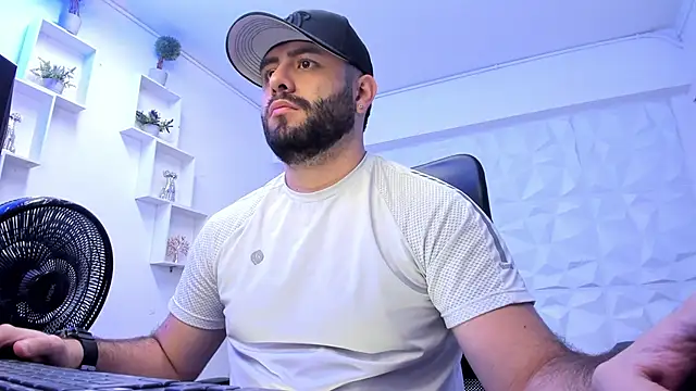 Snapshot of jhon_bear03 chatting on February 2025 11:23:02 AM jhon bear03 online show from February 2025 11:23:02 AM