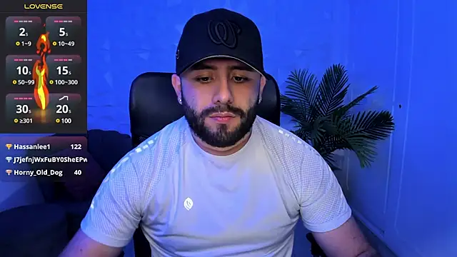 Snapshot of jhon_bear03 chatting on February 2025 05:32:02 PM jhon bear03 online show from February 2025 05:32:02 PM