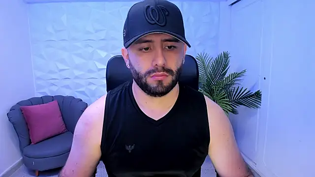 Snapshot of jhon_bear03 chatting on February 2025 11:13:02 AM jhon bear03 online show from February 2025 11:13:02 AM