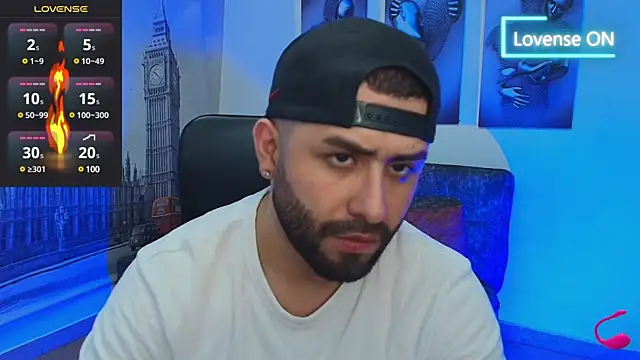 Snapshot of jhon_bear03 chatting on March 2025 03:32:02 AM jhon bear03 online show from March 2025 03:32:02 AM