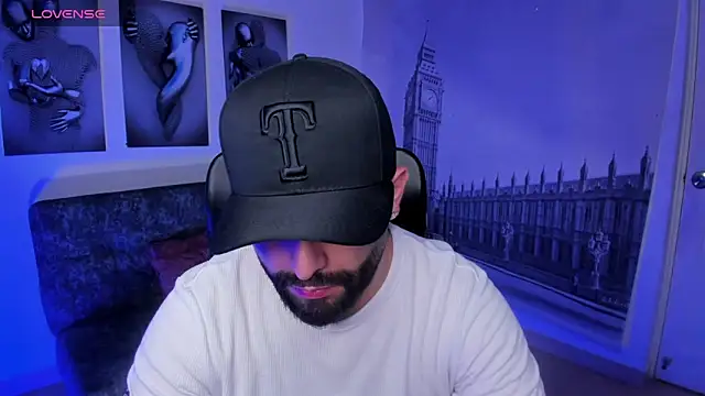 Snapshot of jhon_bear03 chatting on October 2025 11:20:02 AM jhon bear03 online show from October 2025 11:20:02 AM