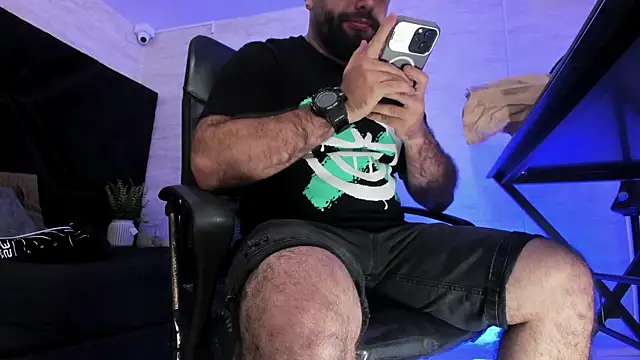 jhon bear03 online show from June 2026 02:33:01 PM