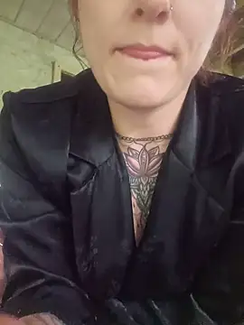 KARMICchaos xoxo online show from June 2026 12:42:02 PM