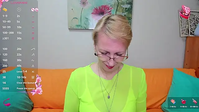 iamyourdream89 online show from March 2025 06:25:01 PM