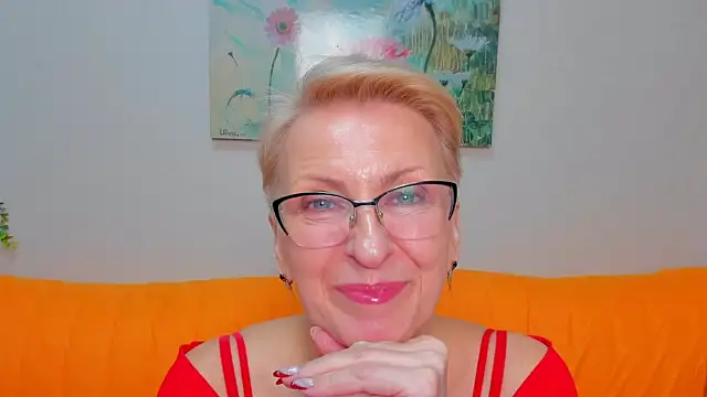 iamyourdream89 online show from April 2026 01:24:02 PM