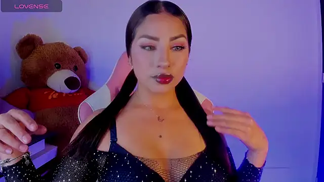 lucykinky22 online show from November 2025 10:21:01 PM