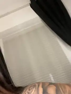 Mia-Bremer online show from January 2025 01:17:01 AM