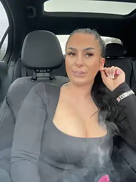 Mia-Bremer online show from February 2025 01:30:02 PM