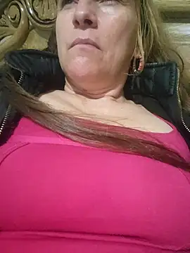 Snapshot of SeductionSilera chatting on February 2025 06:16:01 PM SeductionSilera online show from February 2025 06:16:01 PM