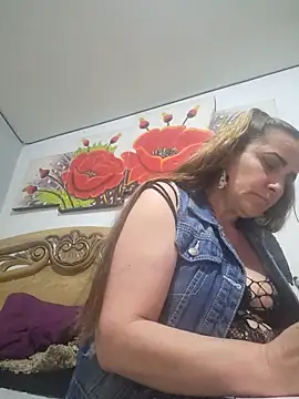 Snapshot of SeductionSilera chatting on February 2025 09:53:02 PM SeductionSilera online show from February 2025 09:53:02 PM