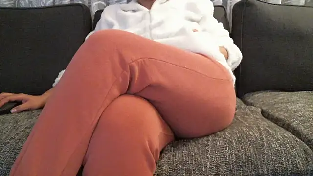 Snapshot of mysteriouscouple001 chatting on March 2026 07:21:02 PM mysteriouscouple001 online show from March 2026 07:21:02 PM