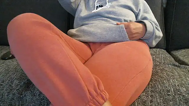 Snapshot of mysteriouscouple001 chatting on April 2026 09:46:01 PM mysteriouscouple001 online show from April 2026 09:46:01 PM