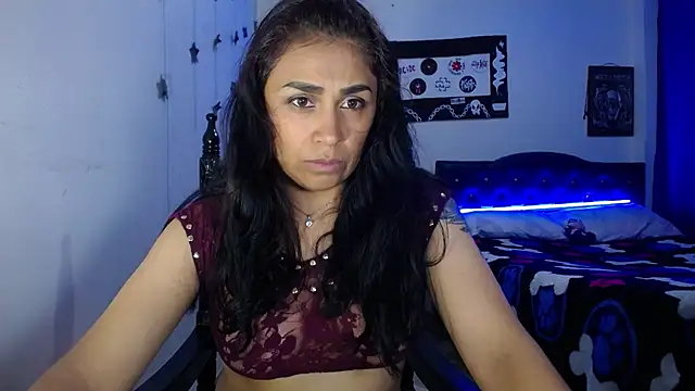 pinky violeta online show from December 2024 10:36:02 PM