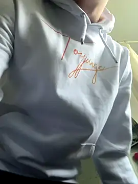 Toyjungee online show from September 2025 12:32:01 PM