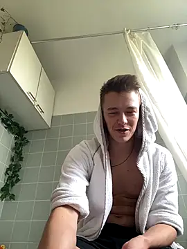 Toyjungee online show from October 2025 01:31:01 PM