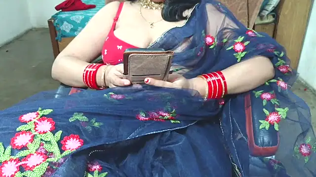 Cute Mahi22 online show from October 2025 07:01:02 PM