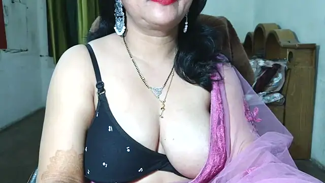 Cute Mahi22 online show from March 2026 05:56:01 PM