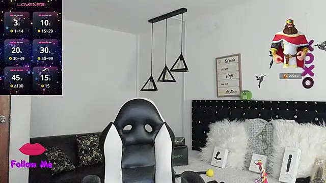 natasha logan  online show from December 2024 10:18:01 AM