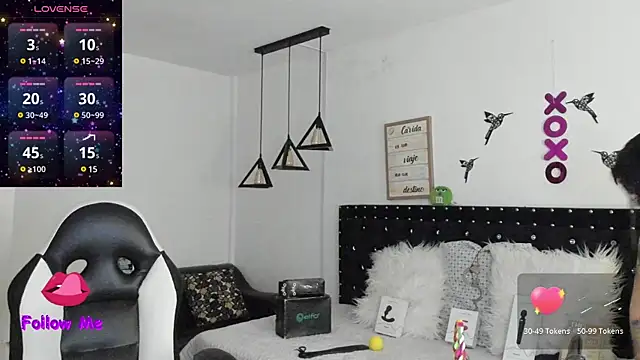 natasha logan  online show from December 2024 04:02:02 AM