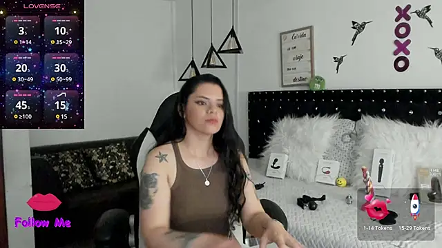 natasha logan  online show from December 2024 10:12:02 AM