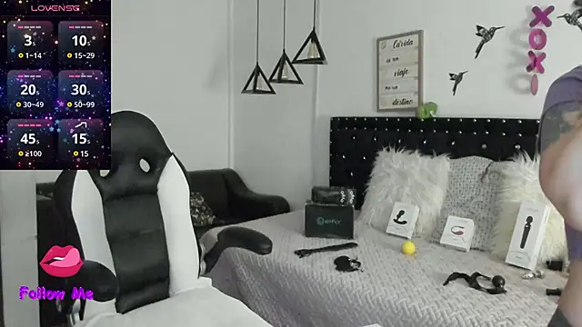 natasha logan  online show from December 2024 04:58:02 AM