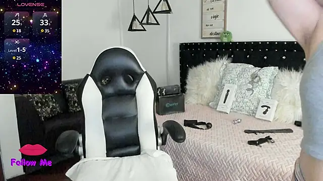 natasha logan  online show from January 2025 04:04:01 AM