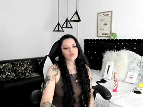 natasha logan  online show from February 2025 10:15:02 AM