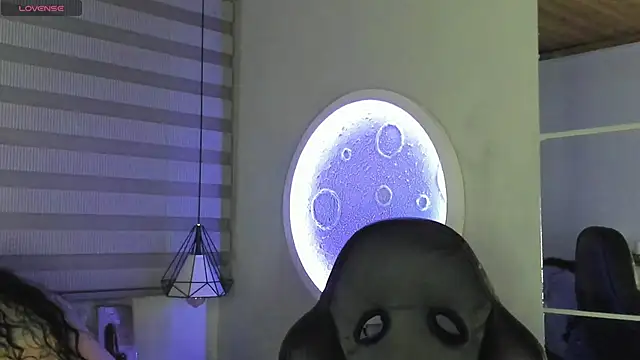 natasha logan  online show from October 2025 04:12:01 AM